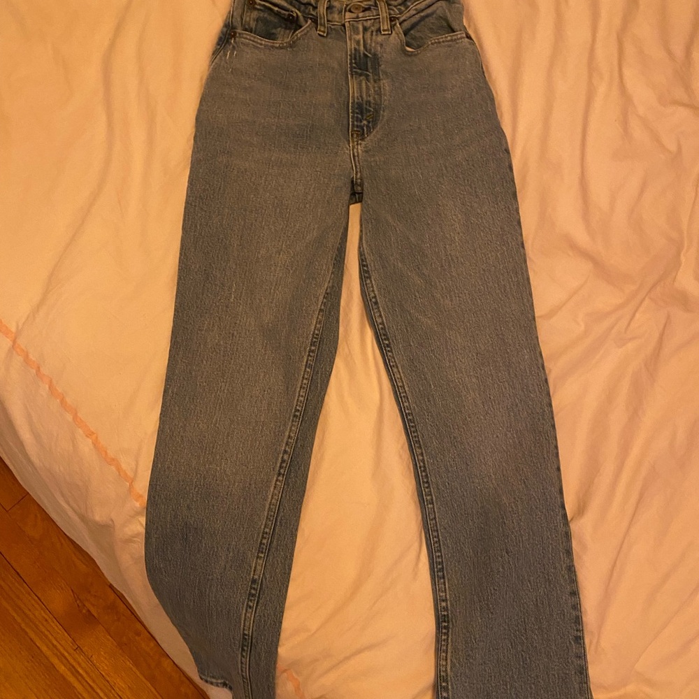 Abercrombie & Fitch Medium Wash 90s Straight Ultra High Rise Curve Love Jeans
